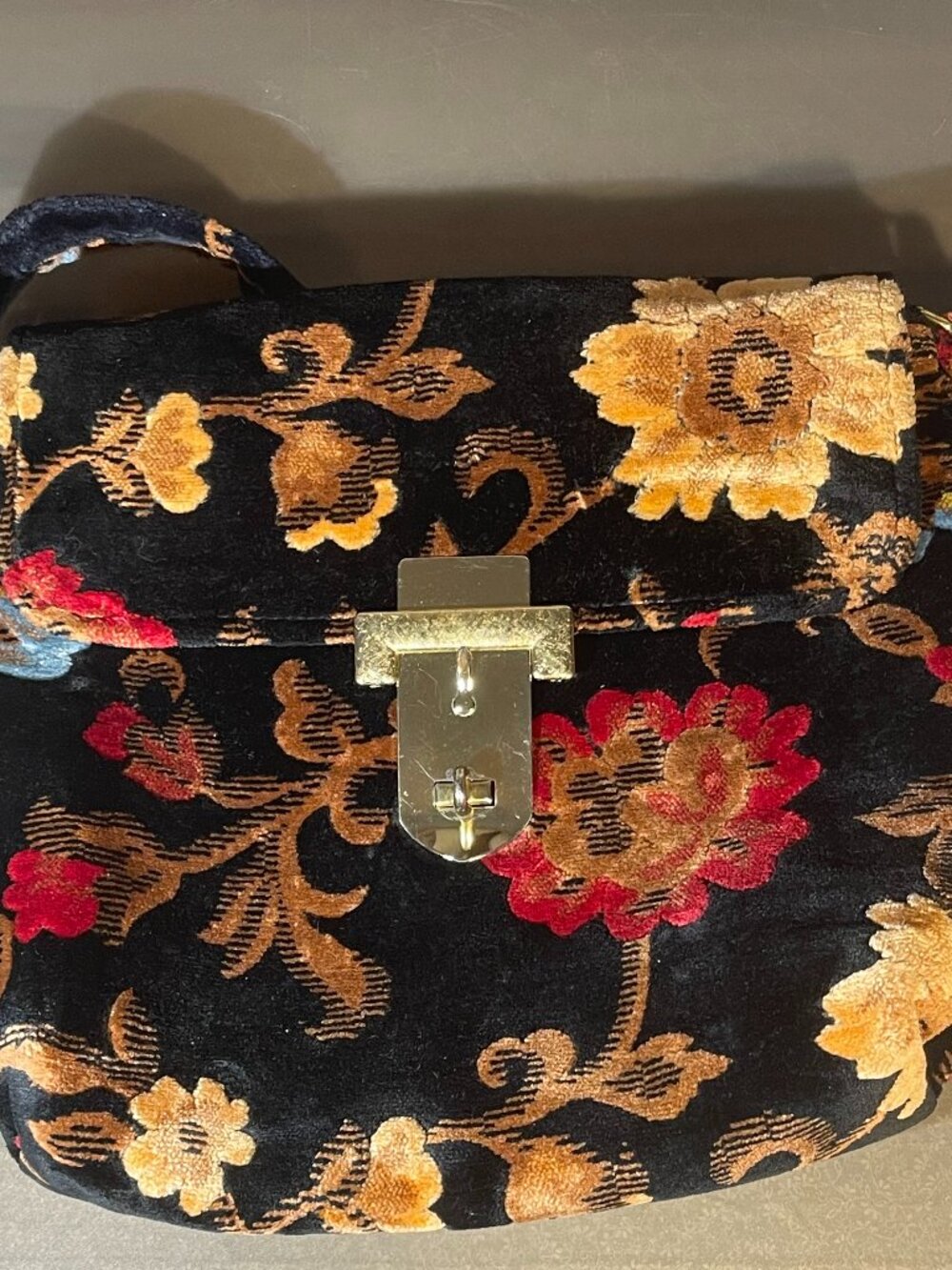 Vintage Floral Tapestry Purse w/ Strap & Clasp Closure Black Red Gold